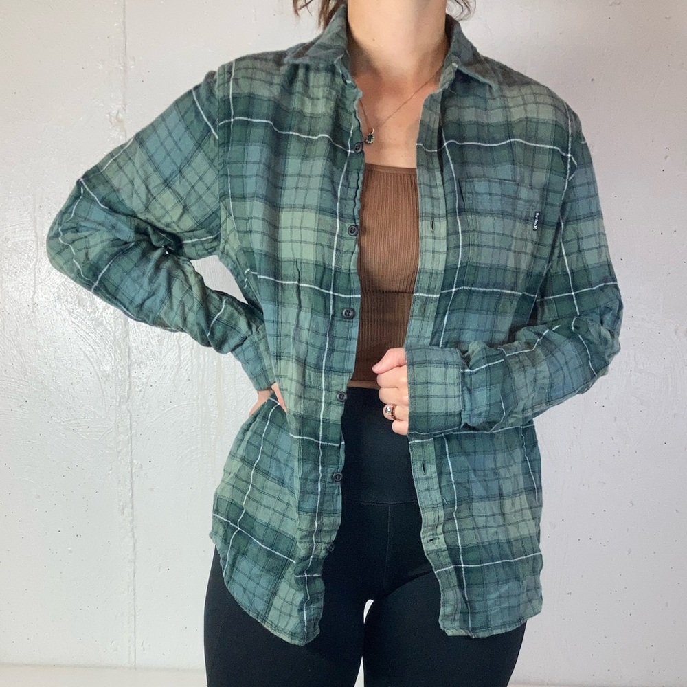 Green Plaid Hurley Button Down Flannel Long Sleeve Shirt - Picture 3 of 10